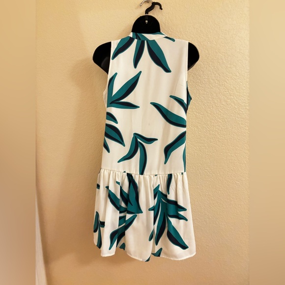 Women's Nine West Button Front Ruffle Hem Dress - Picture 3 of 3